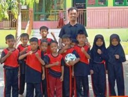 Guru Olahraga SDN 50 Konja Tanamkan Semangat Juang dan Harapan bagi Calon Atlet Muda