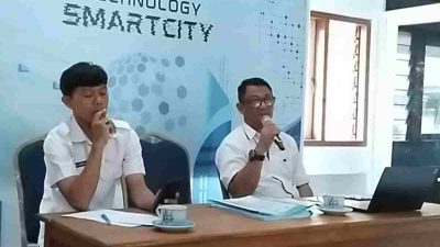 Kadis Kominfo Majene Pimpin Rapat Staf, Tekankan Tupoksi dan Kedisiplinan ASN
