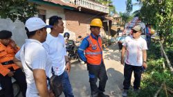 Jelang Apel Kehormatan dan Renungan Suci, Dinas ESDM Sulbar Bersama PT PLN Cek dan Pasang Instalasi Listrik di TMP Pati’di